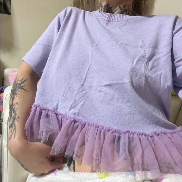 Lilac frilly tutu like knitwear - Picture 3 of 9